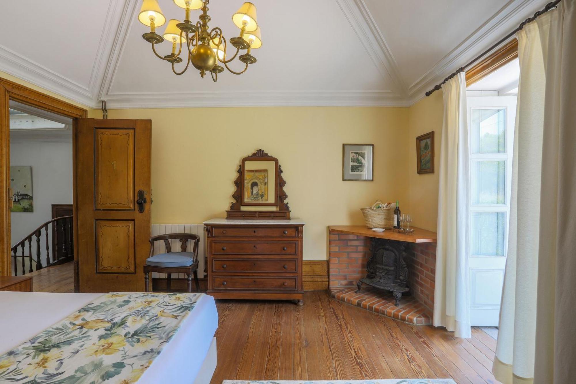 Outeiro Tuias - Manor House Marco de Canaveses