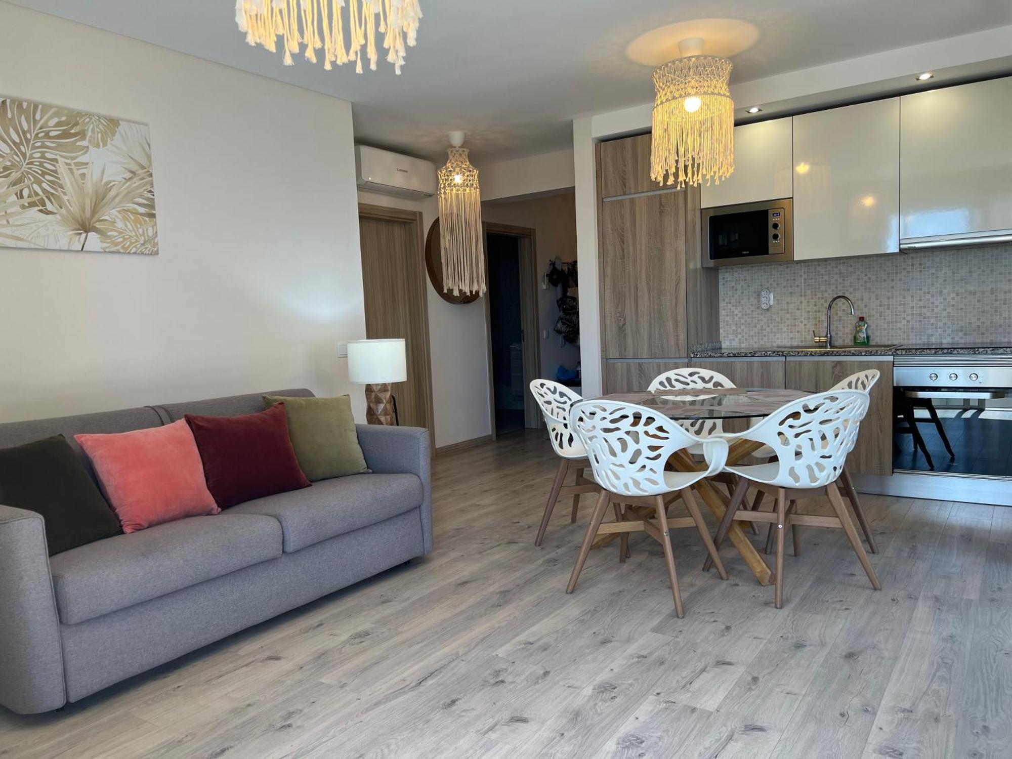 Mcrame Design Sea View, Beachfront, Swimming Pool, 2bdr, 2bar, 6 Pax, Da Rocha