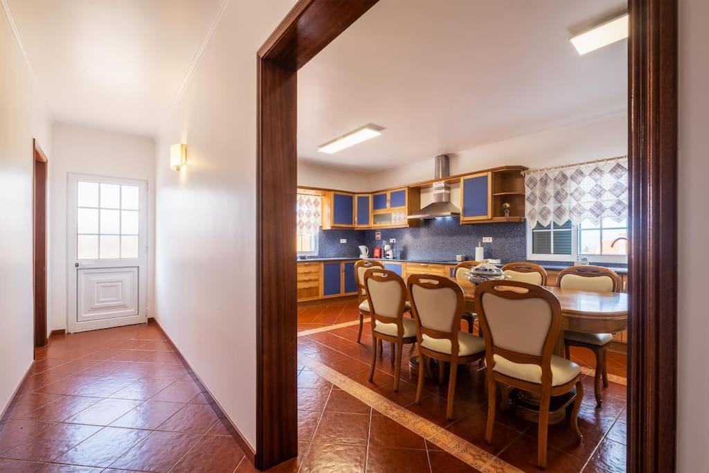 Batalha Family House Holiday home *