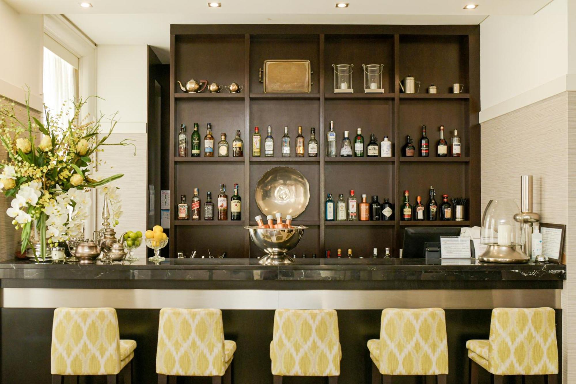 Universal Boutique Hotel 4*