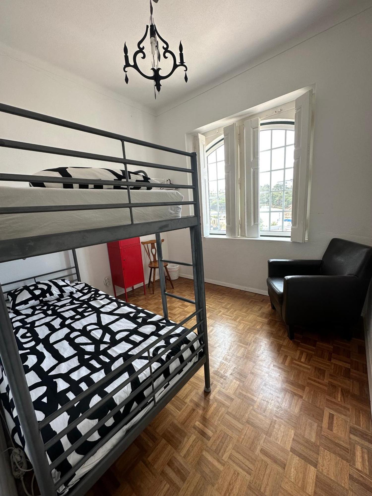 Casa Branca Hostel Ericeira