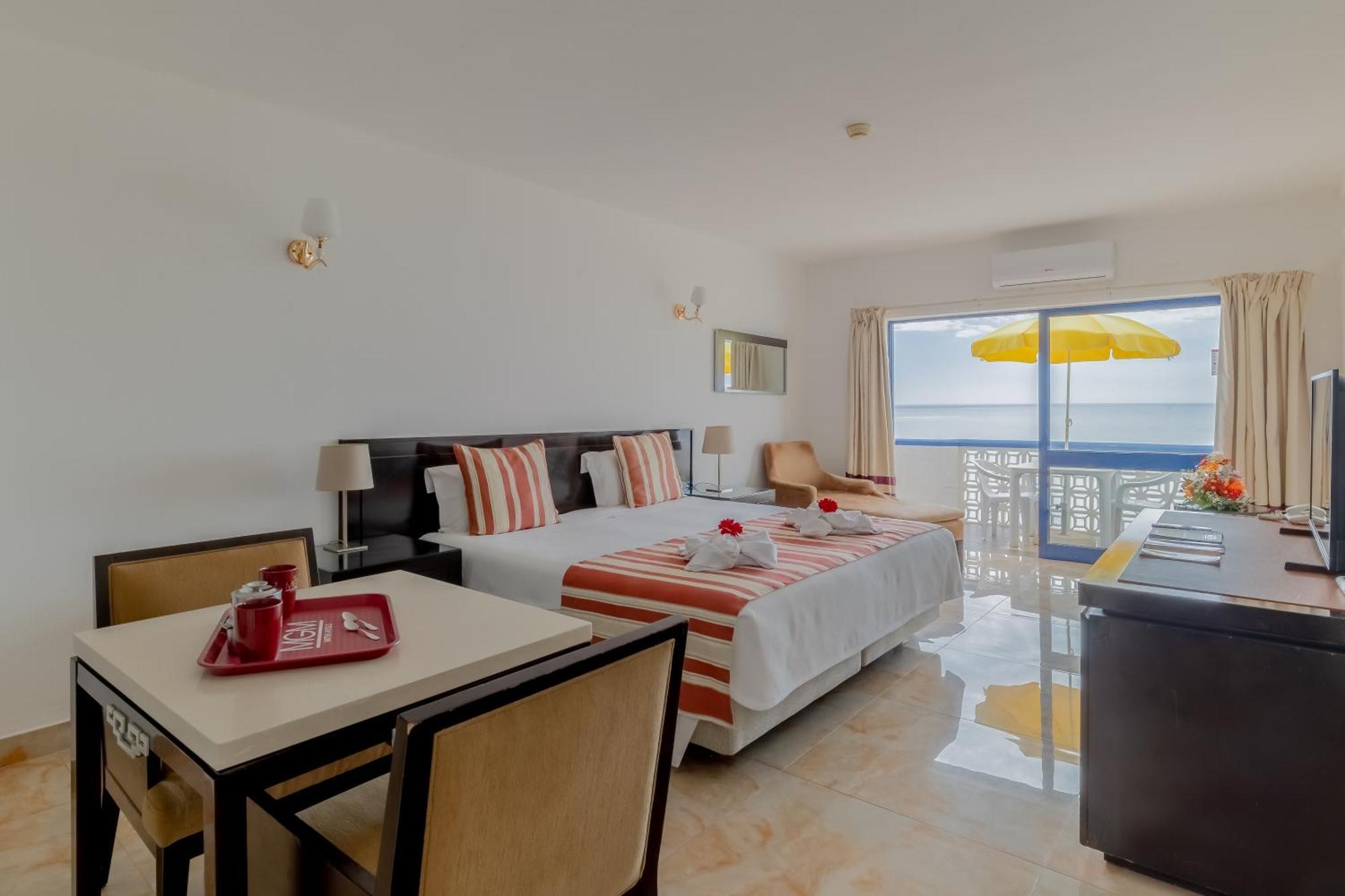 Aparthotel Grand Muthu Oura View Club