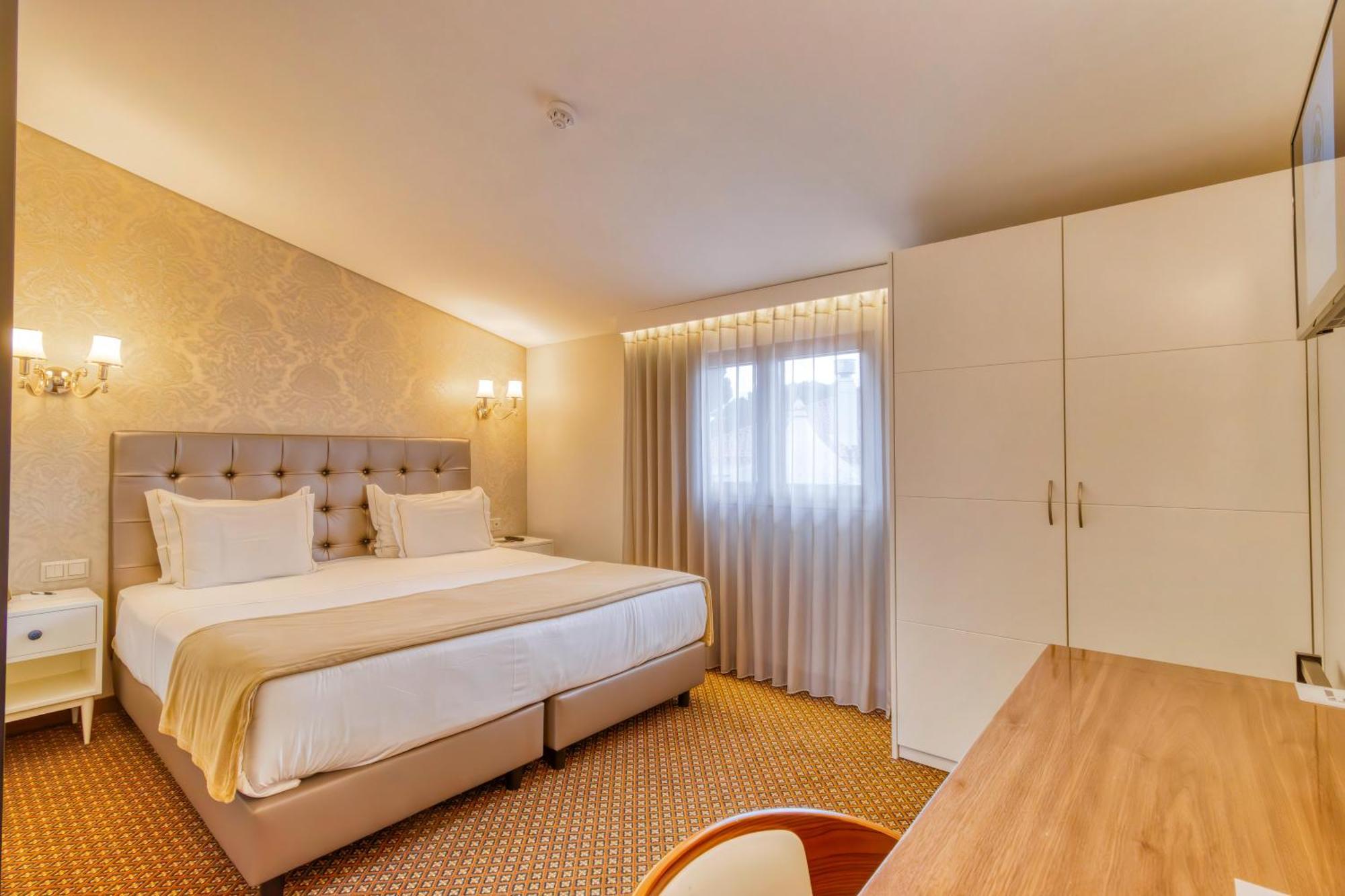 Lis Hotel Batalha