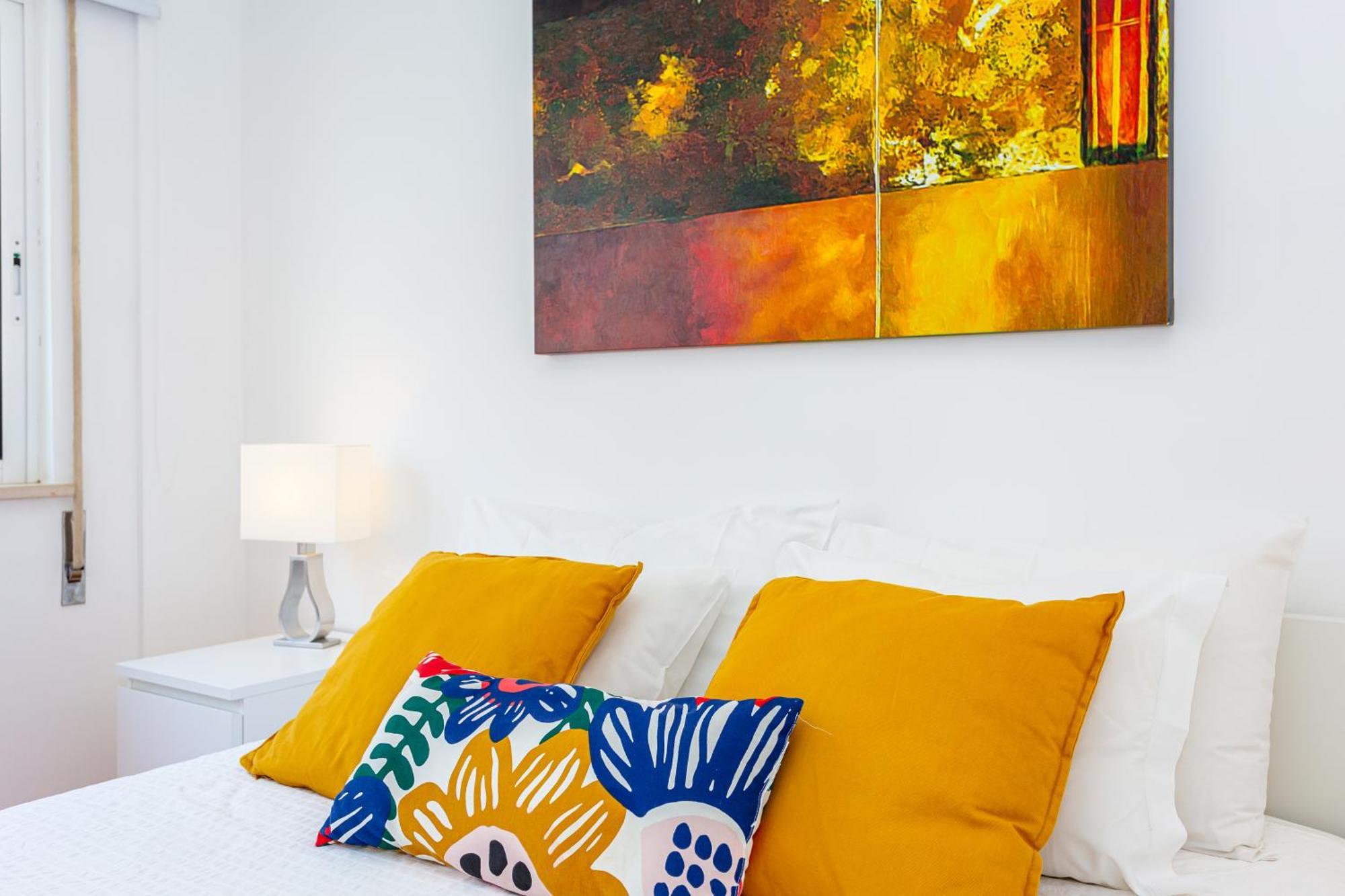 Sea View In Golden Apartment