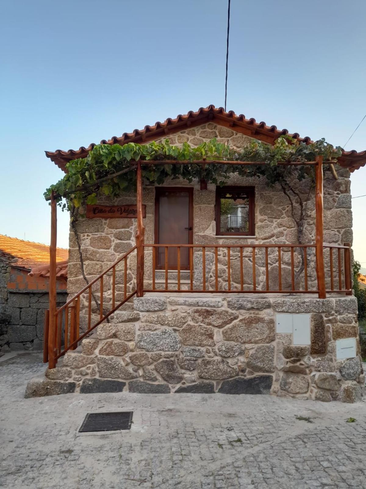 Casa Largo S Lourenco E Casa Da Videira Holiday home Mazes