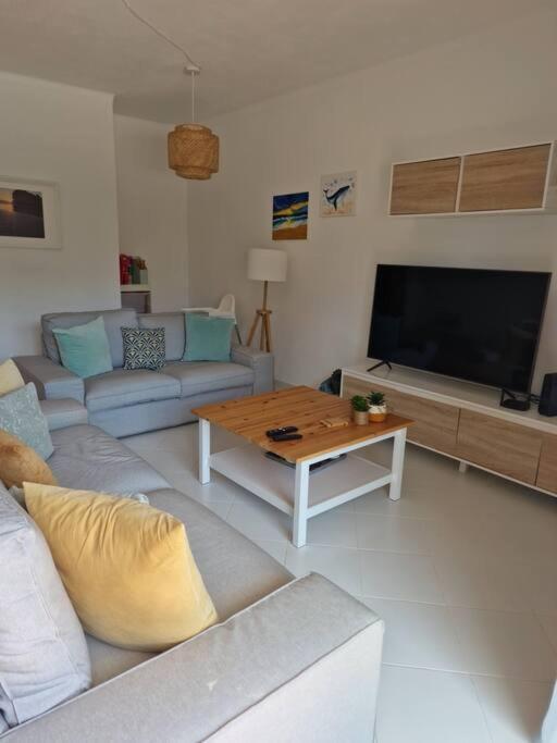 Albur Beach House Homestay *