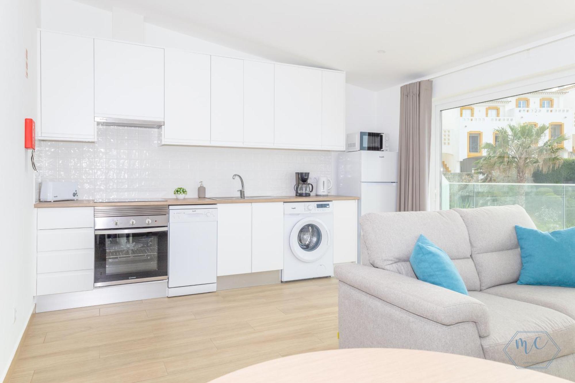 Mc With Amazing Front Sea View Apartment Burgau