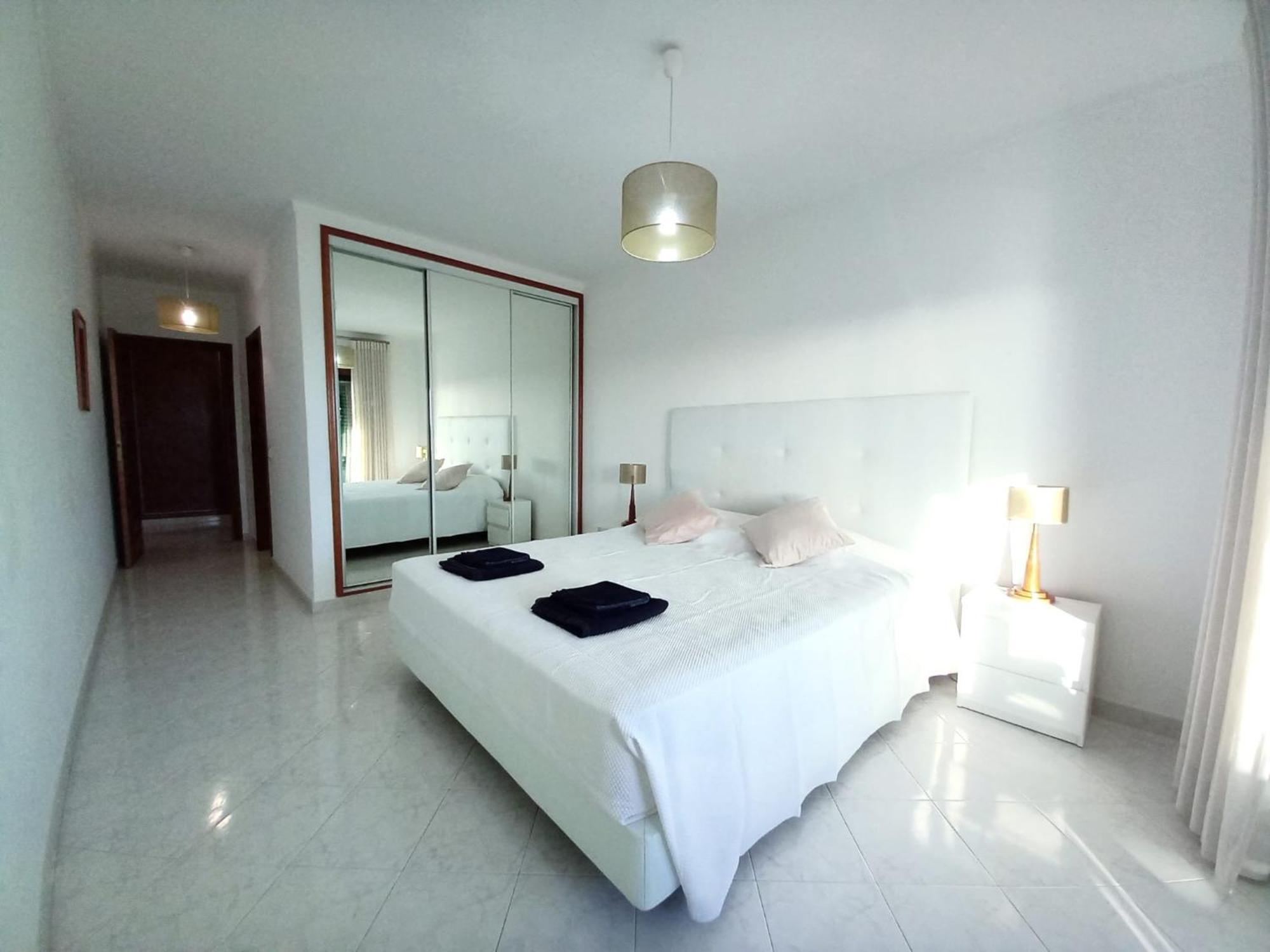 Beachfront Flat With Pool Apartamento