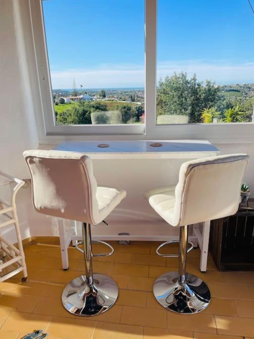 Apartment Self-contained Floor Of Quinta / *