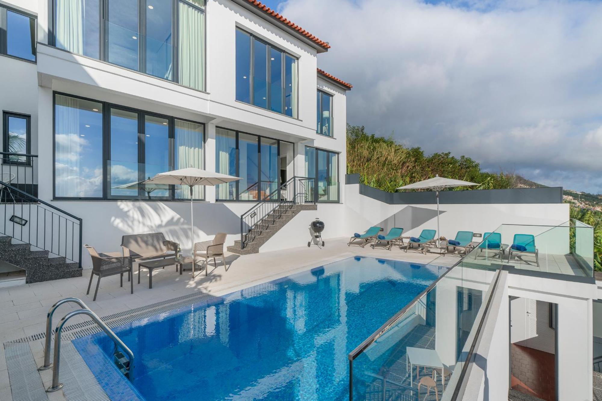 Ourmadeira - Monte White House Villa Funchal (Madeira)