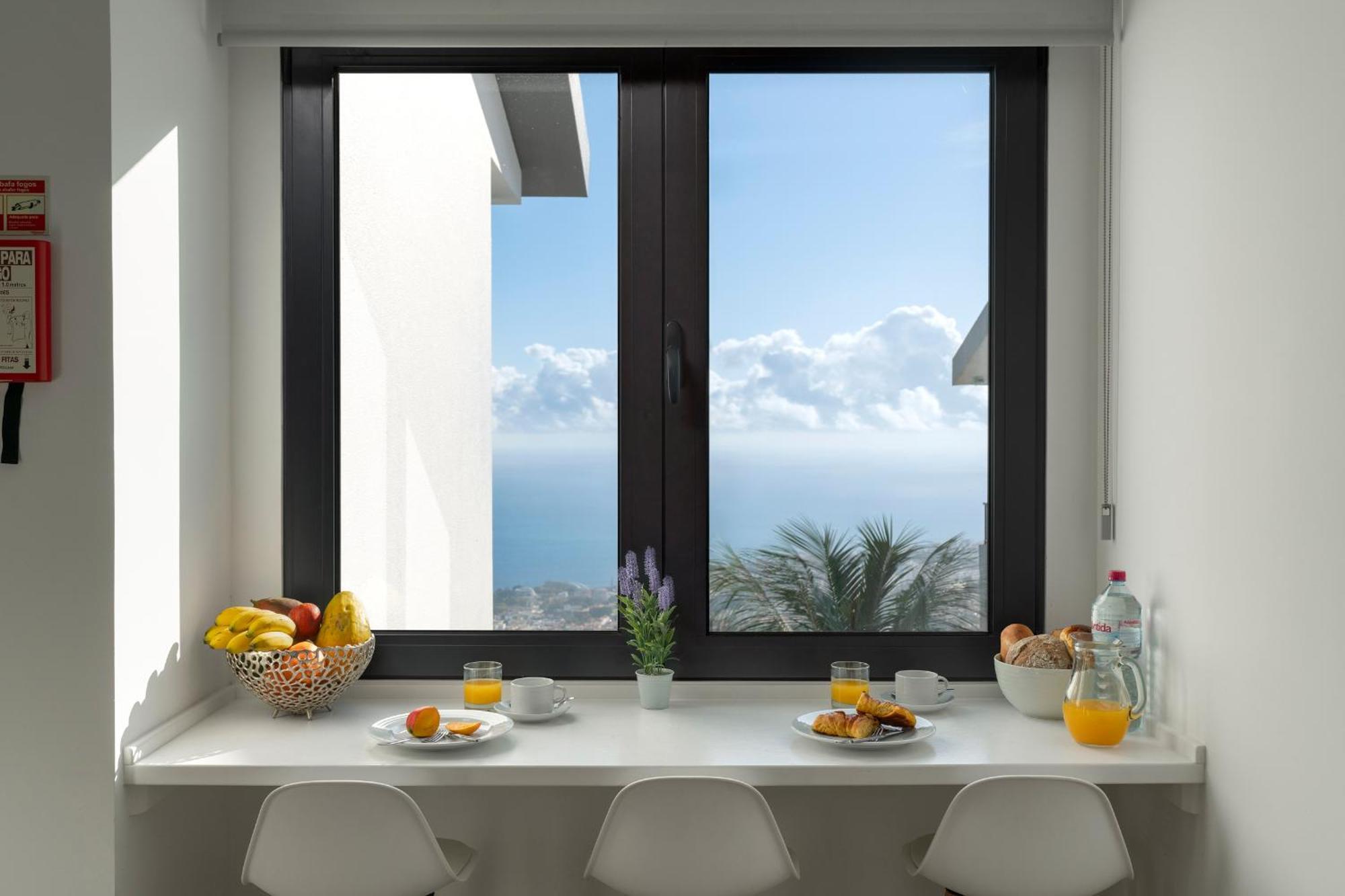 Villa Ourmadeira - Monte White House