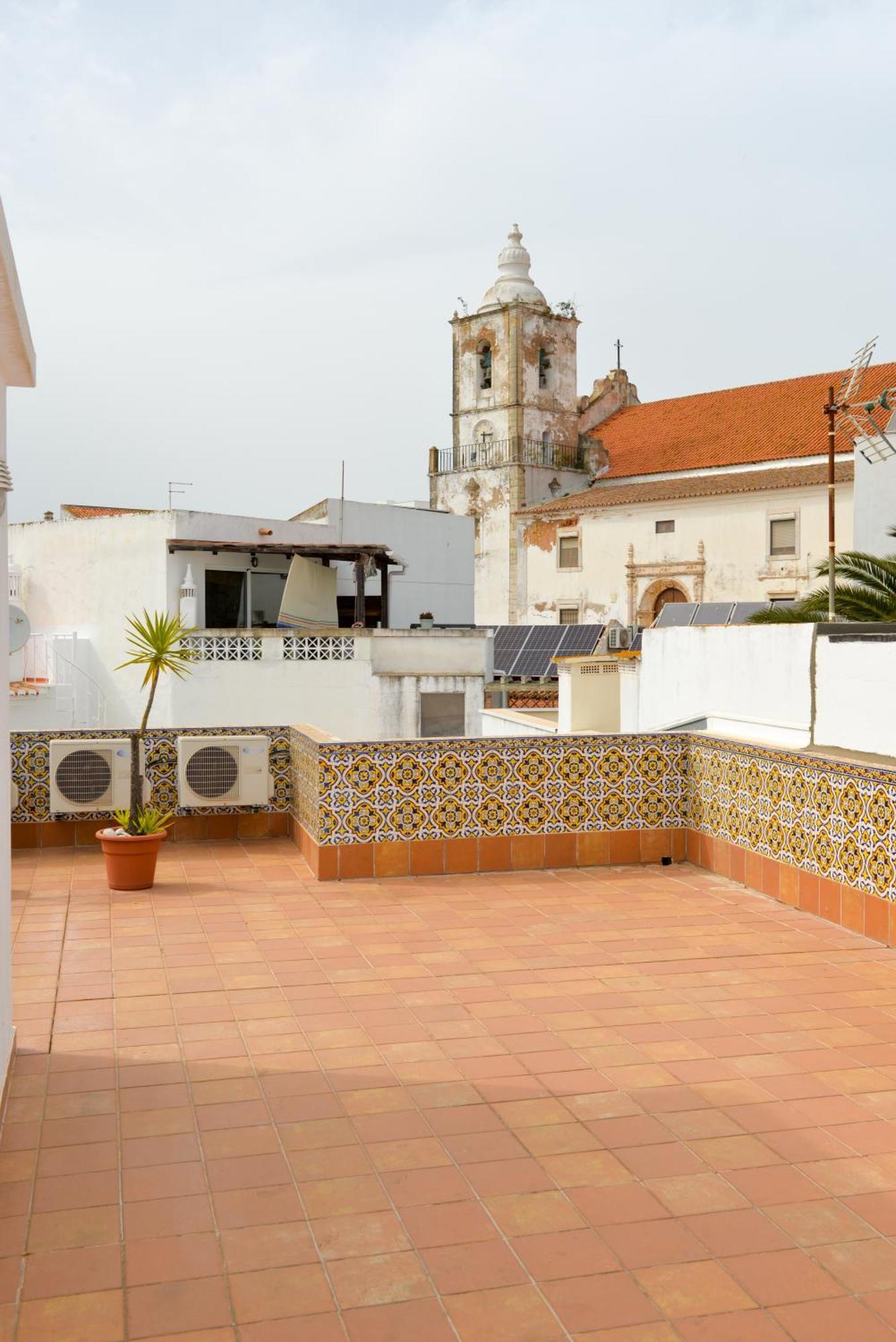 Lagosmar 2*