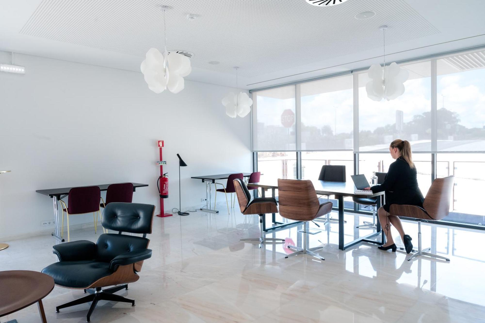 Sea View Business & Leisure Hotel 4*