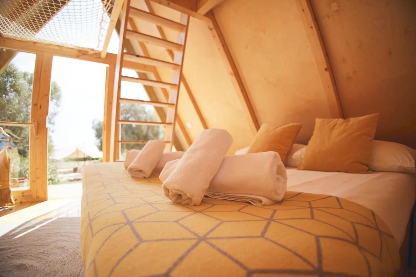 Tiny Whale Lodge, A Unique Space For Groups Villa *