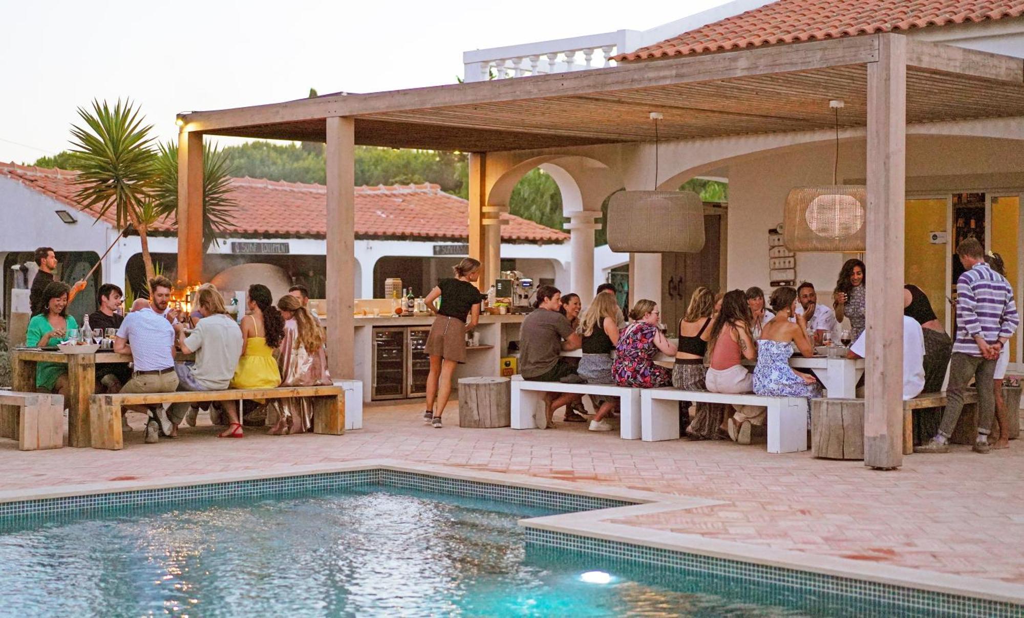 Tiny Whale Lodge, A Unique Space For Groups * Bensafrim