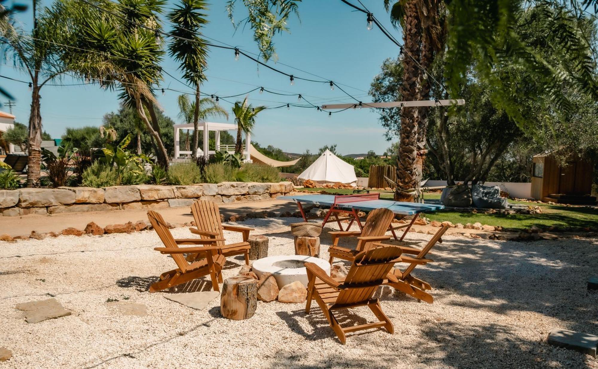 Tiny Whale Lodge, A Unique Space For Groups Villa Bensafrim