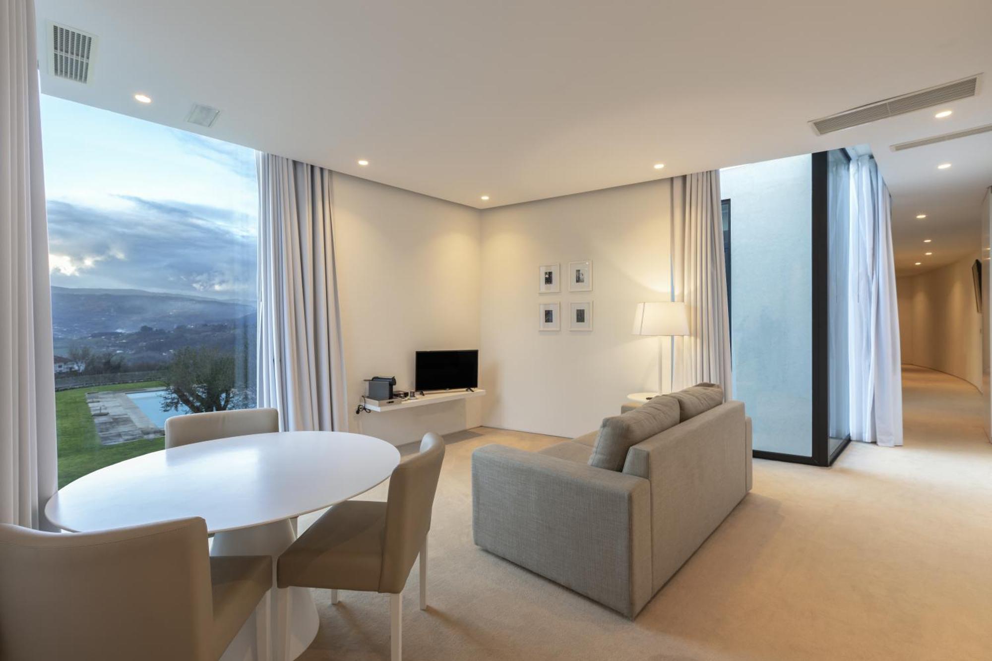 Tempus & Hotel