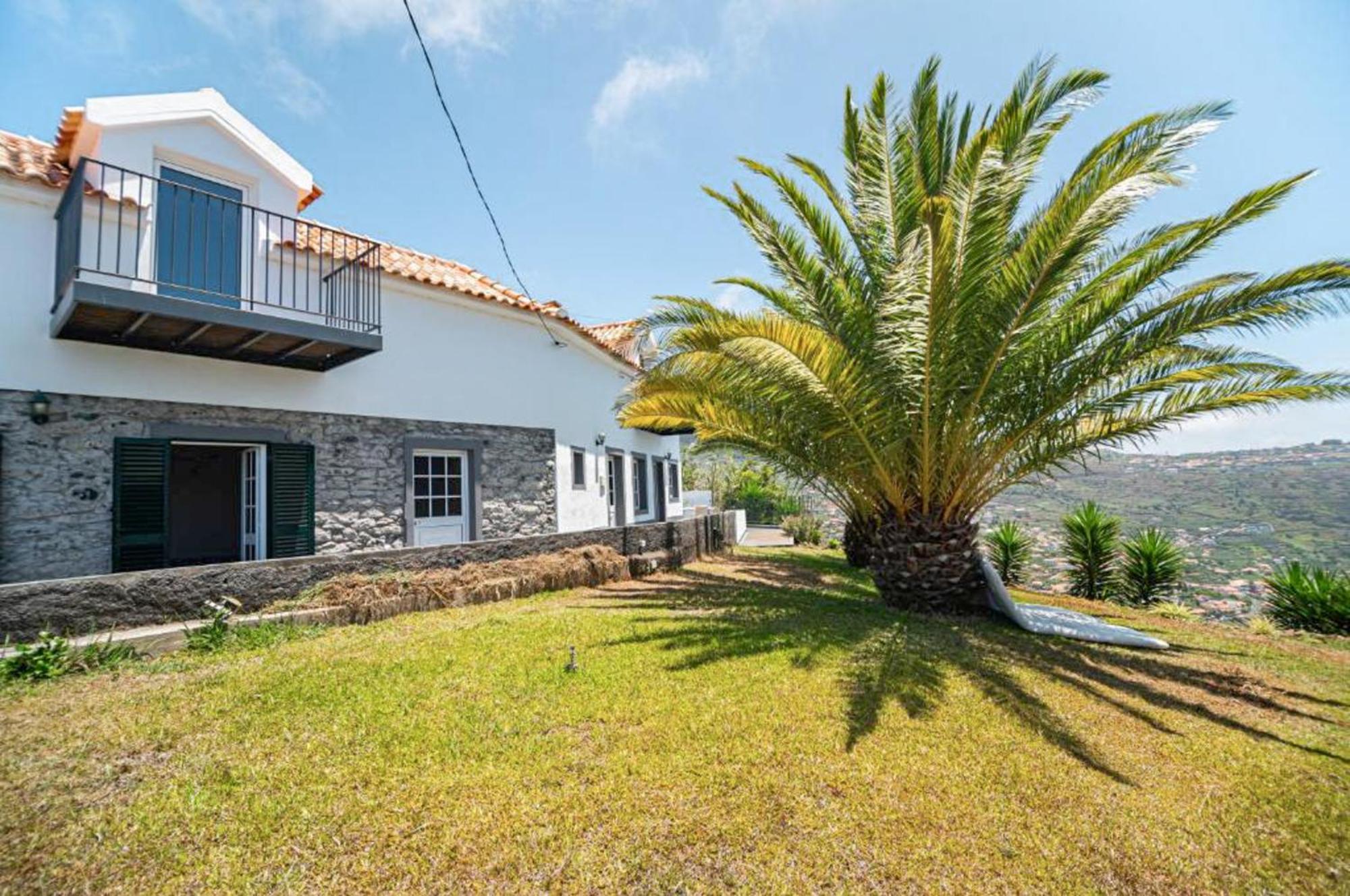 Calheta Bay View House - Family And Group Holiday home *