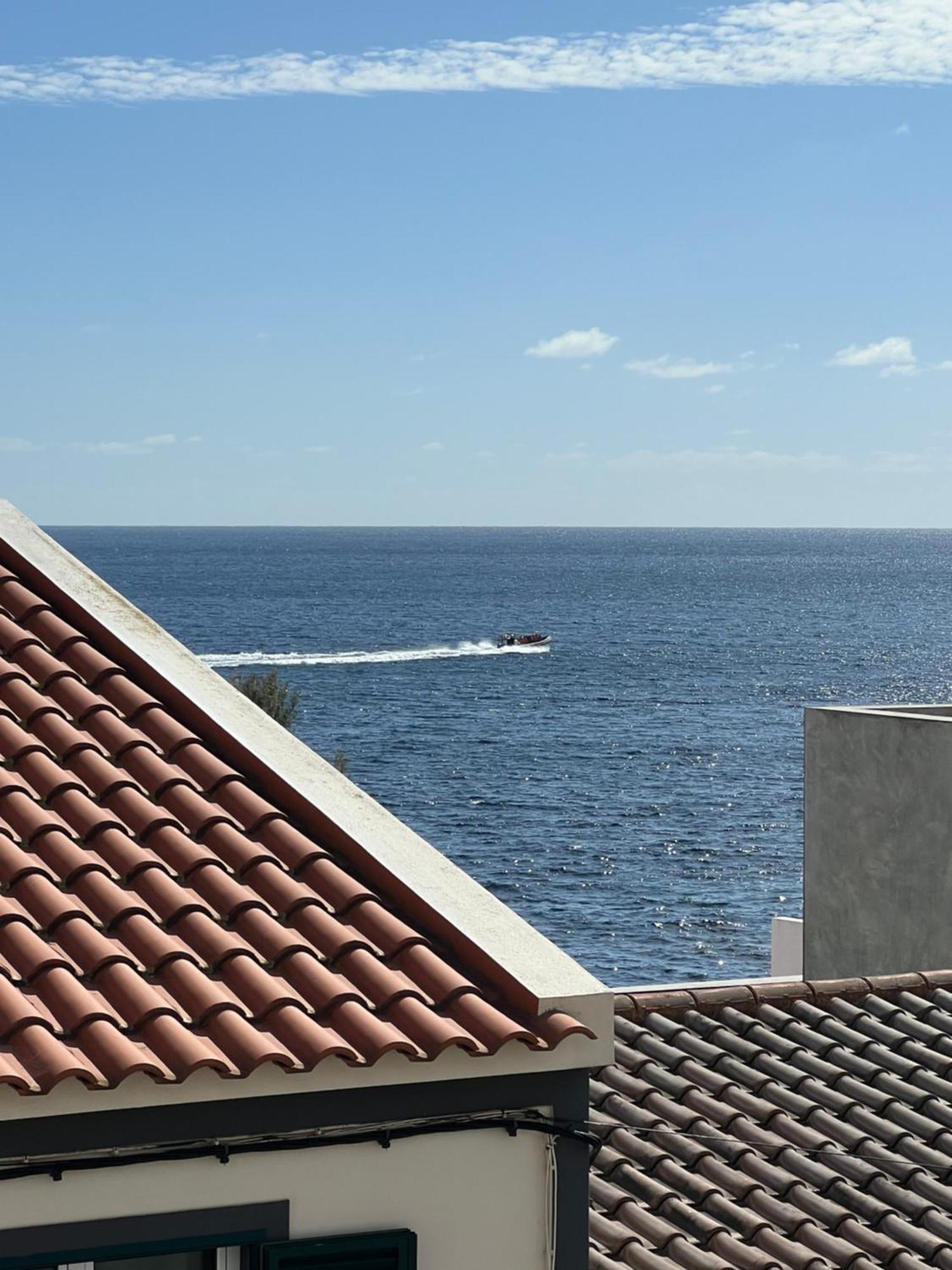 Casa A 2 Minutos A Pe De Piscina Natural Casa de férias