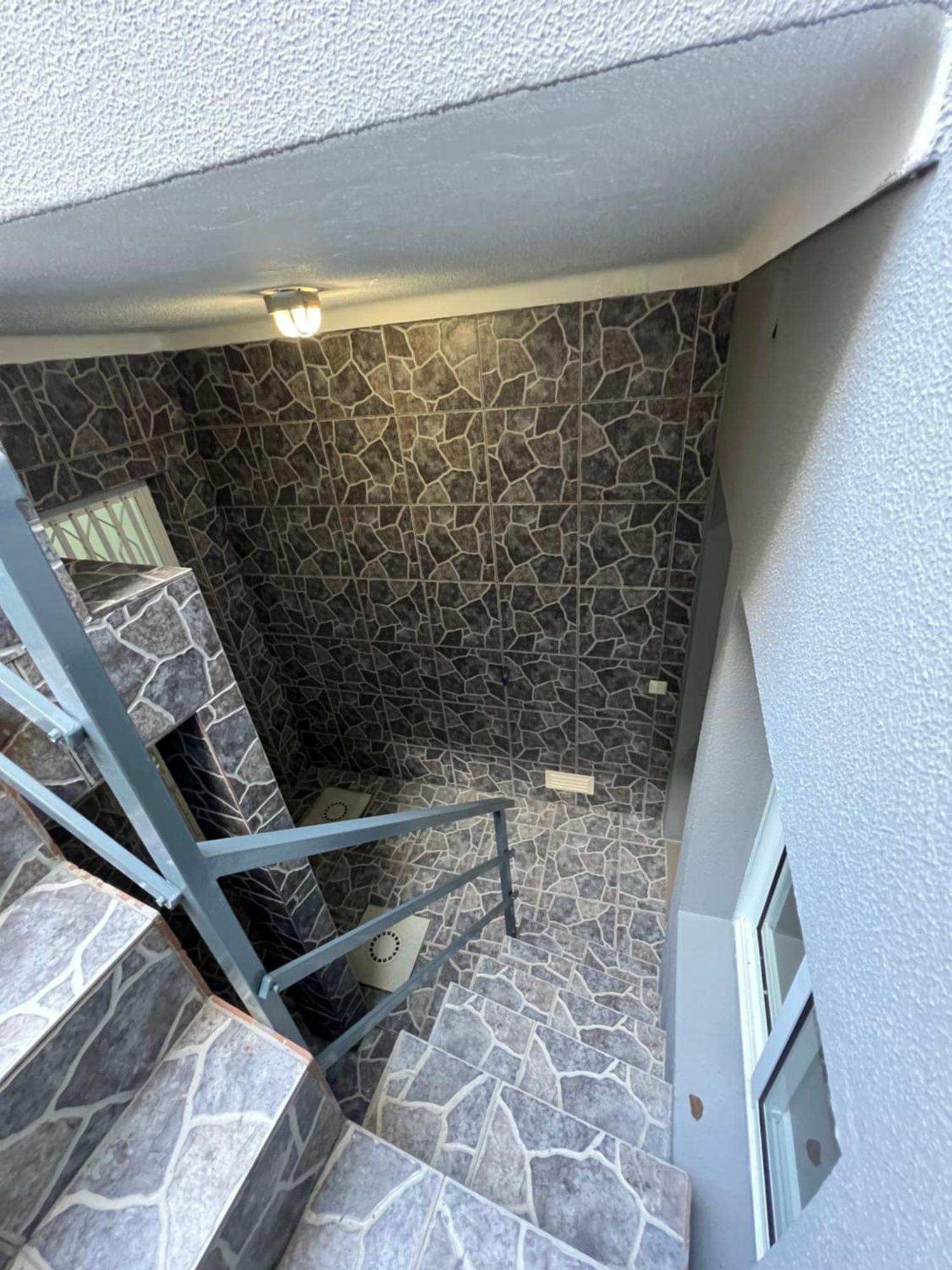 Casa A 2 Minutos A Pe De Piscina Natural * Ponta Delgada - Açores