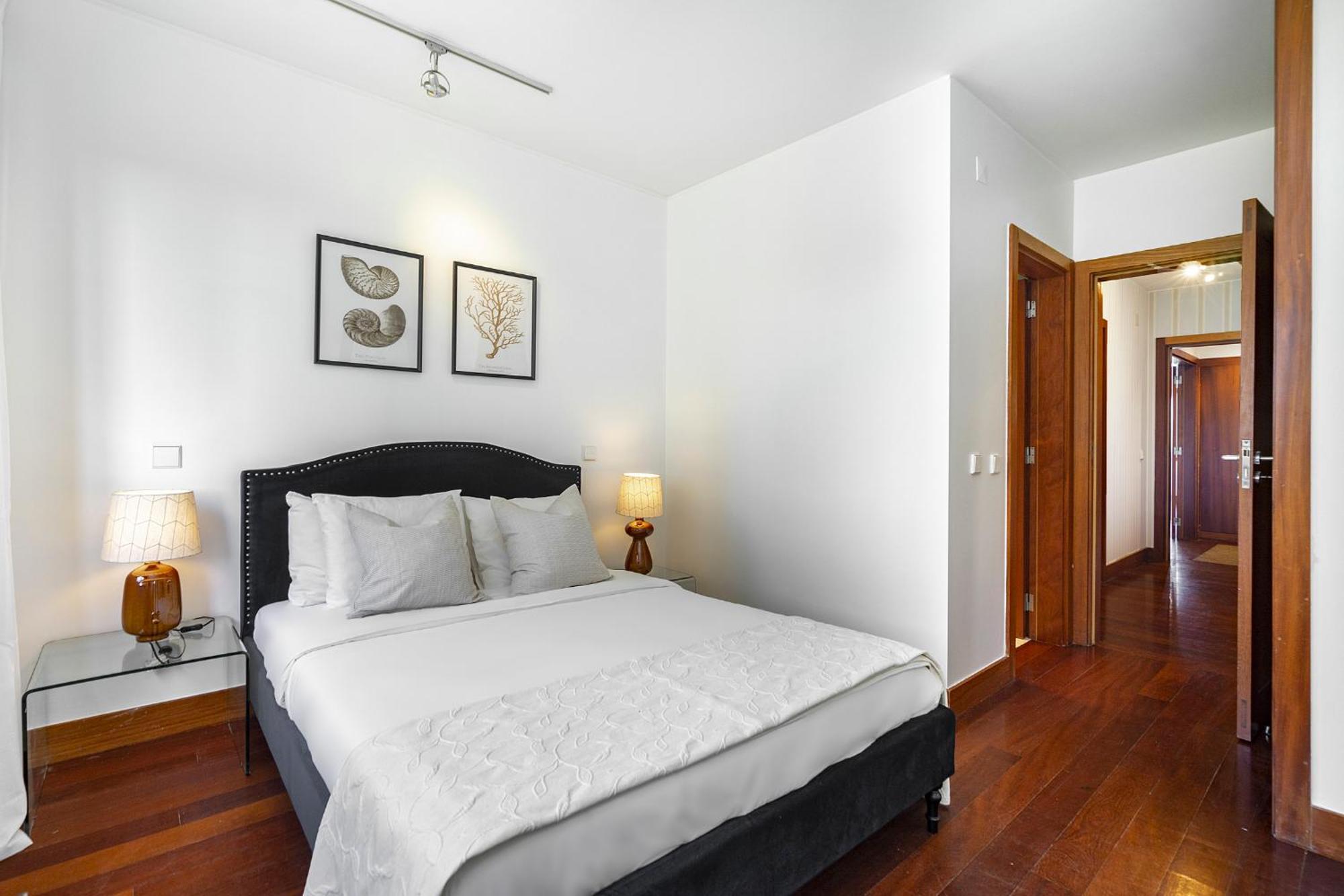Apartment Luxury Living By The Sea Marvel