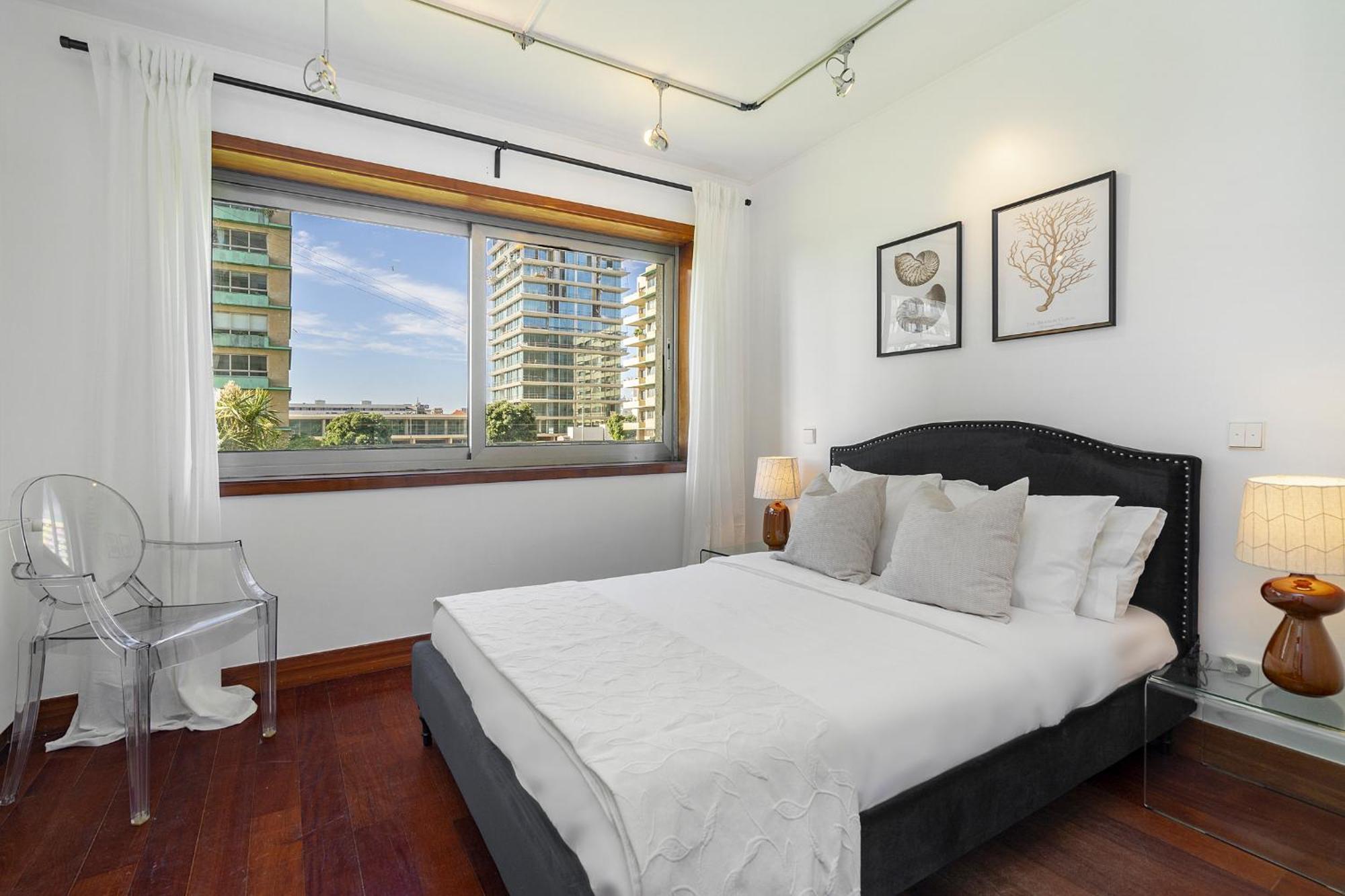 Luxury Living By The Sea Marvel Apartment *
