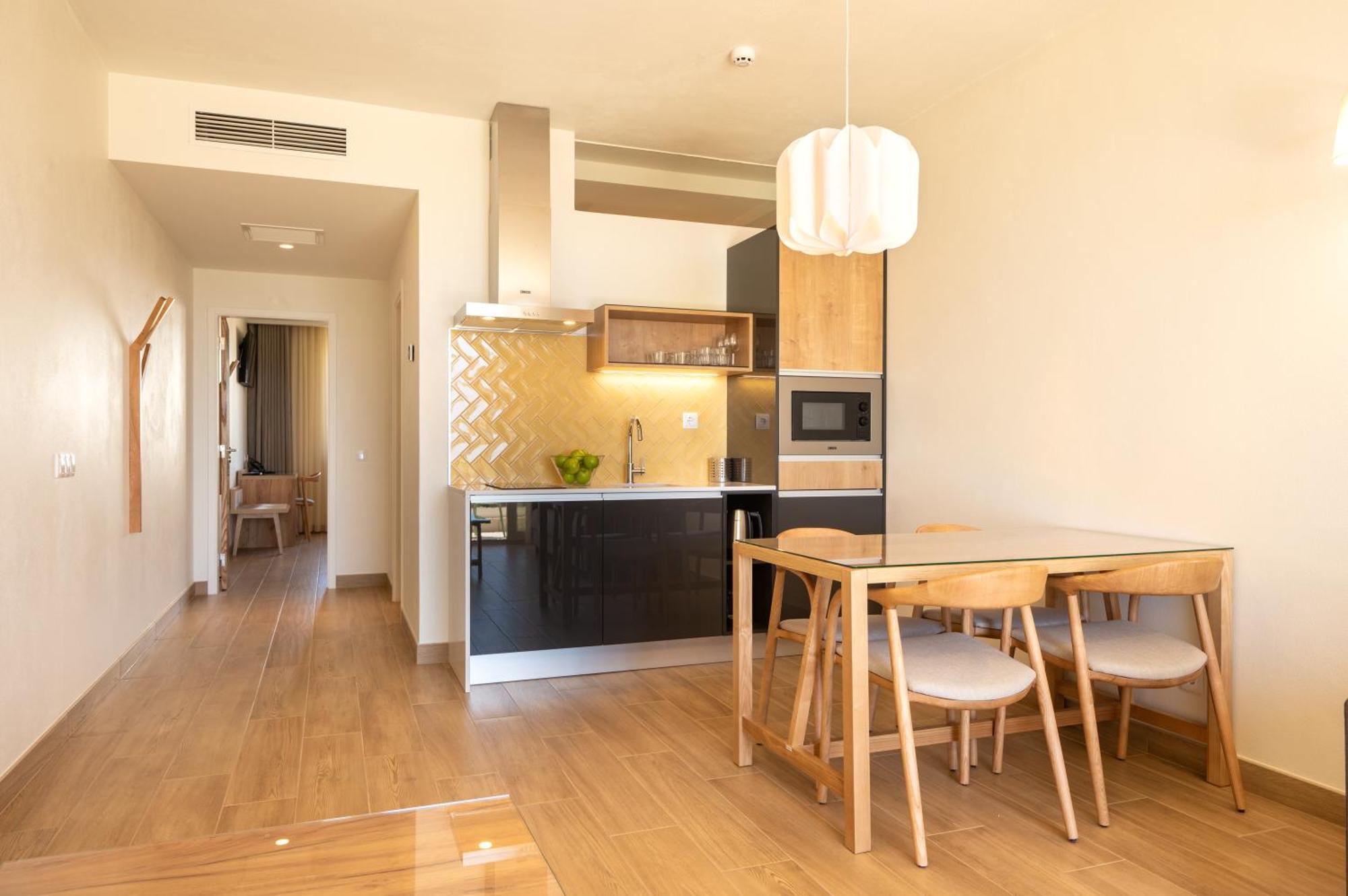 Vila Luz Aparthotel 4*