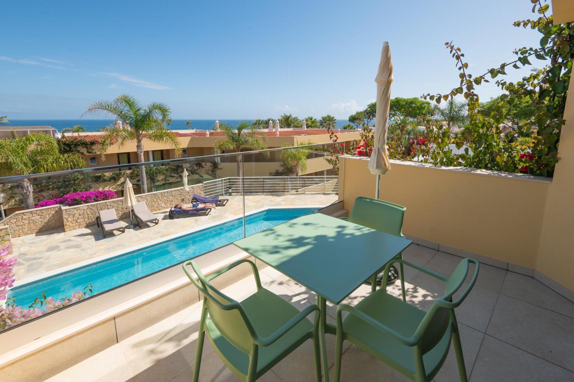 Aparthotel Vila Luz 4*