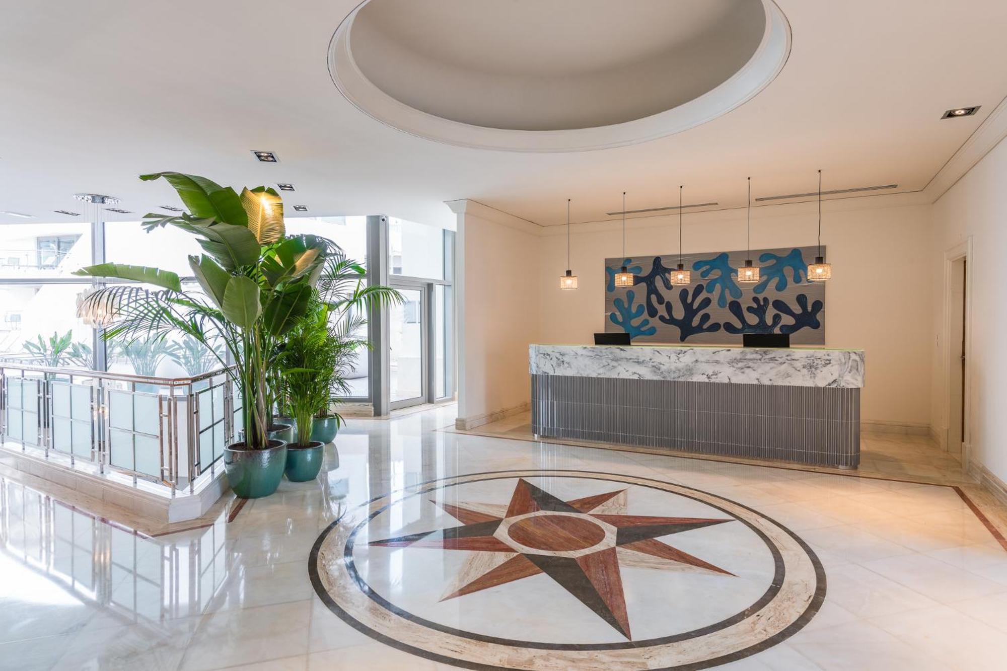 Hotel Oceanfront - Preferred And Sesimbra