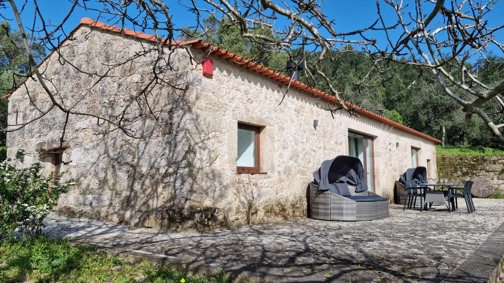 Farm stay Casas Do Monte De Roques