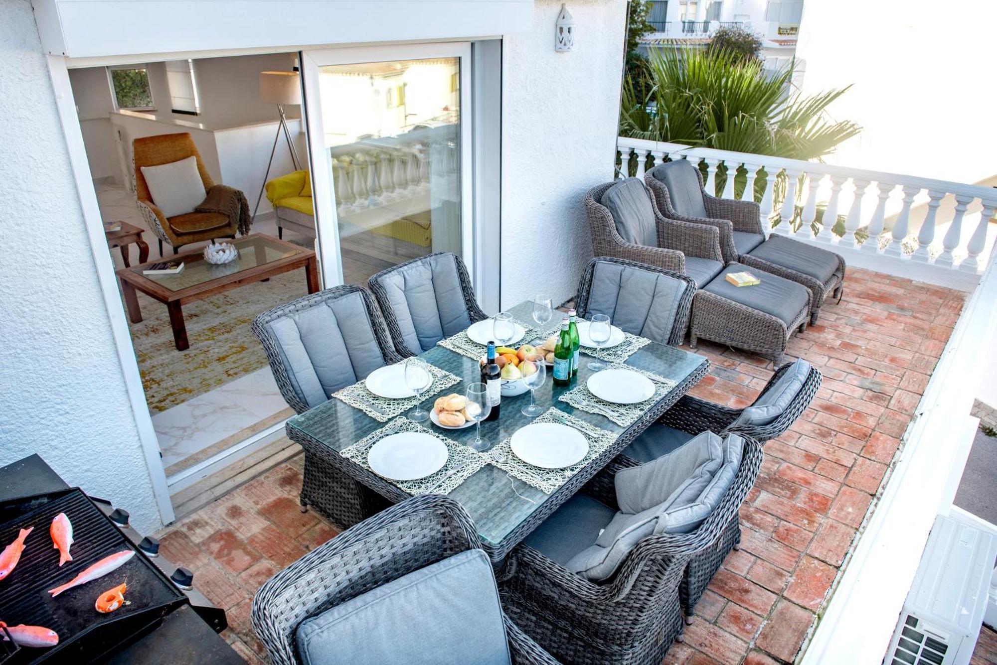 Waterside Holiday home *