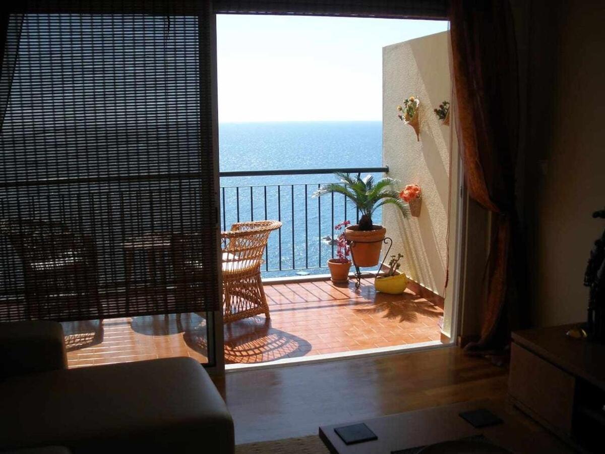 Pia's Place - With Sea View Canico (Madeira)