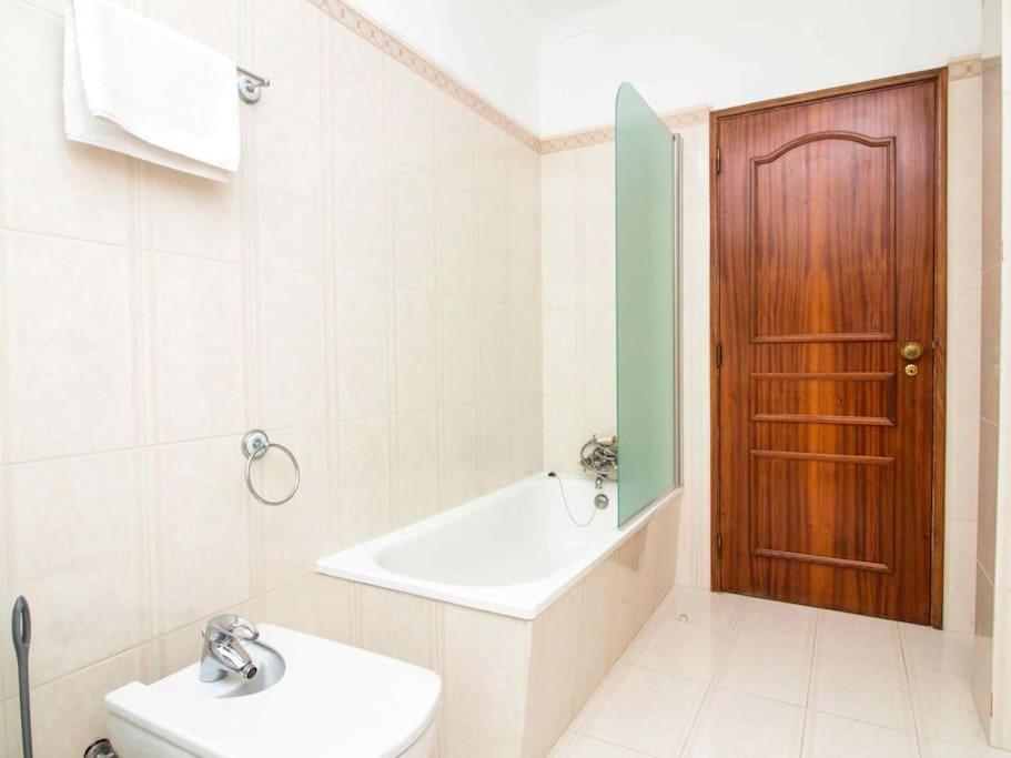Irene Golf House - Privat Heated Pool & Games & Golf Villa *