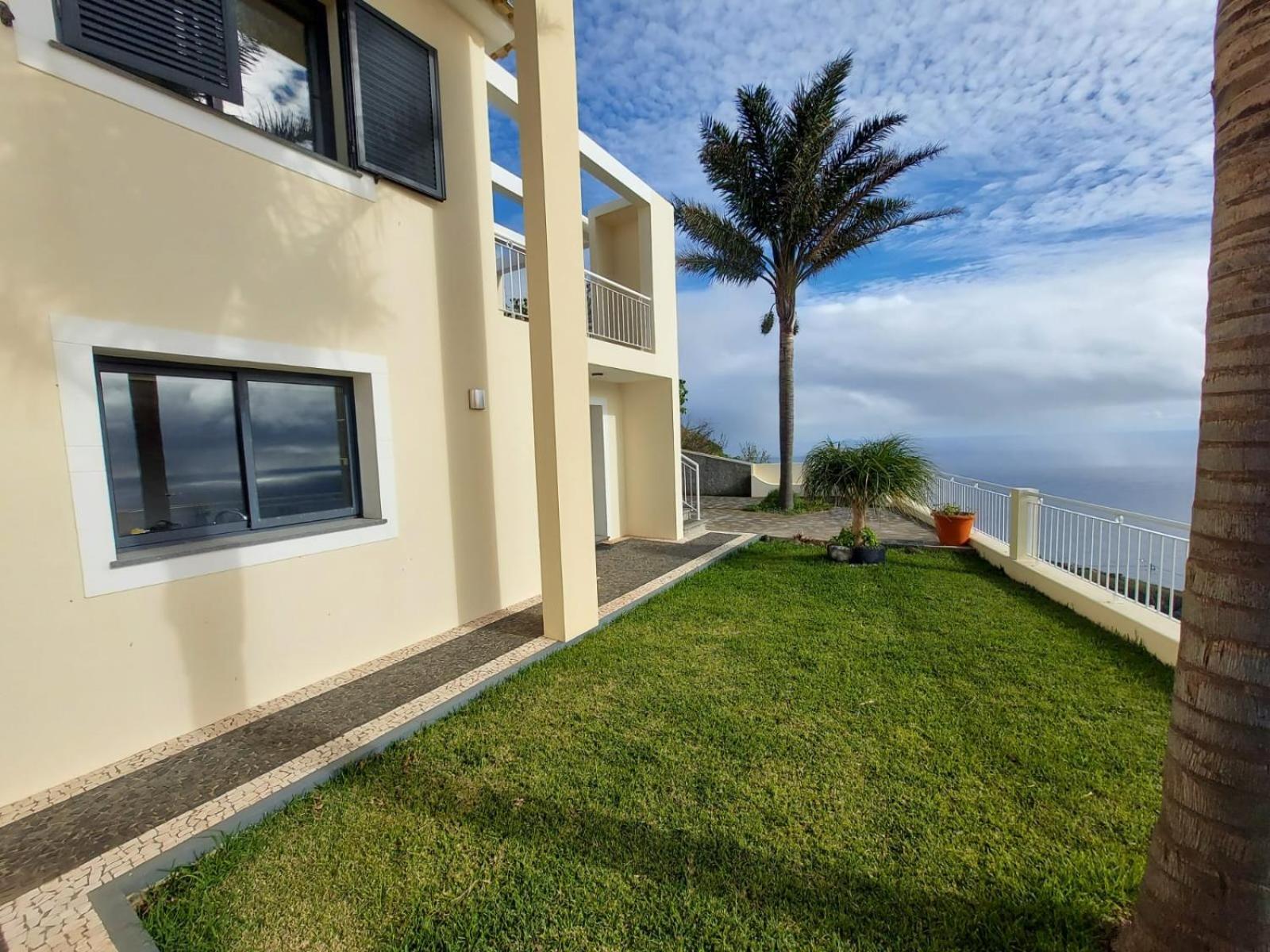 Best Sea View in Madeira-Casa Farol Pousada *