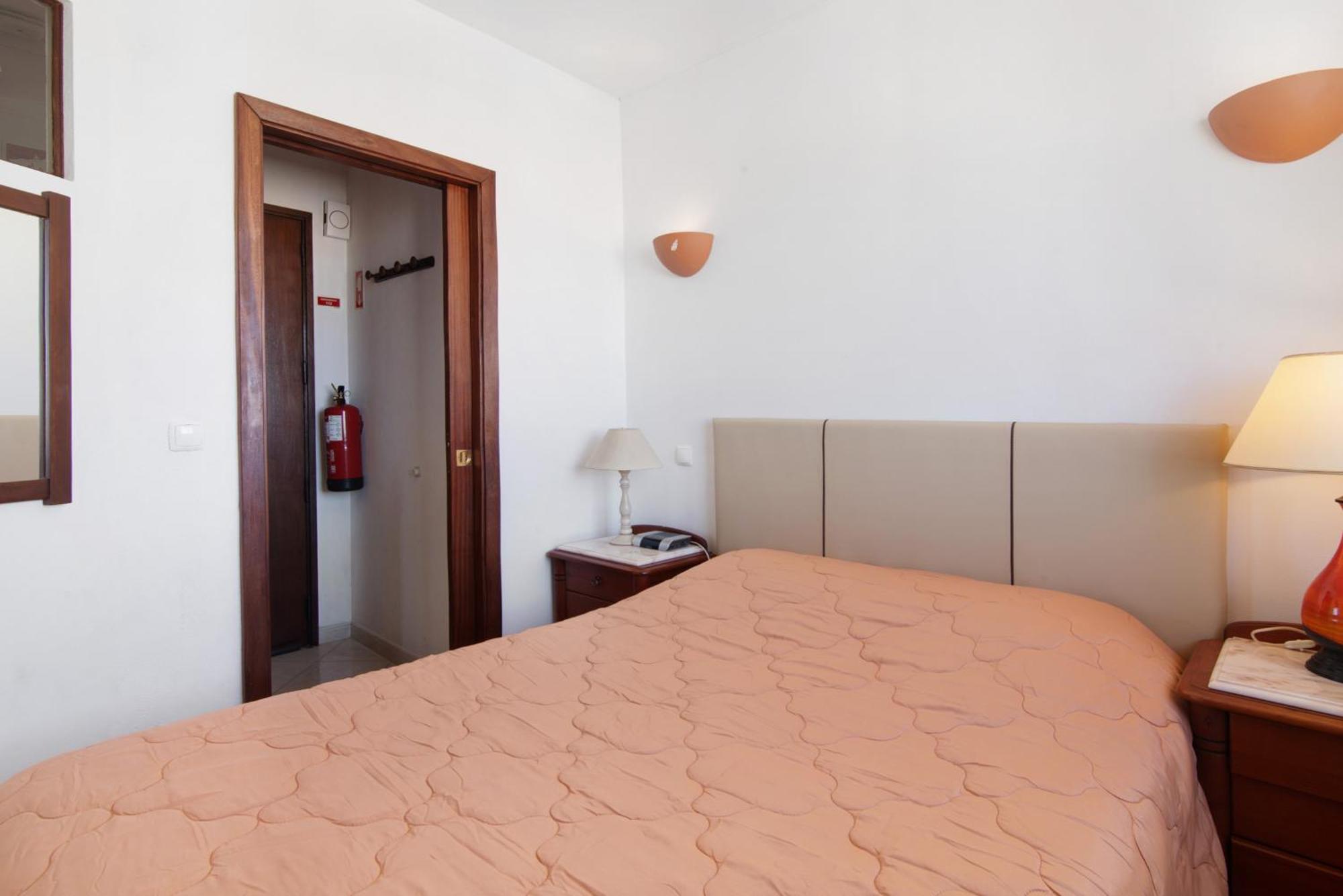 With Ocean View Apartment *