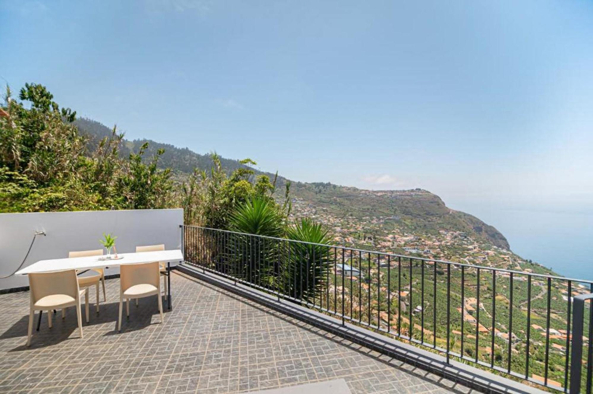 Calheta Bay View House - Family And Group *