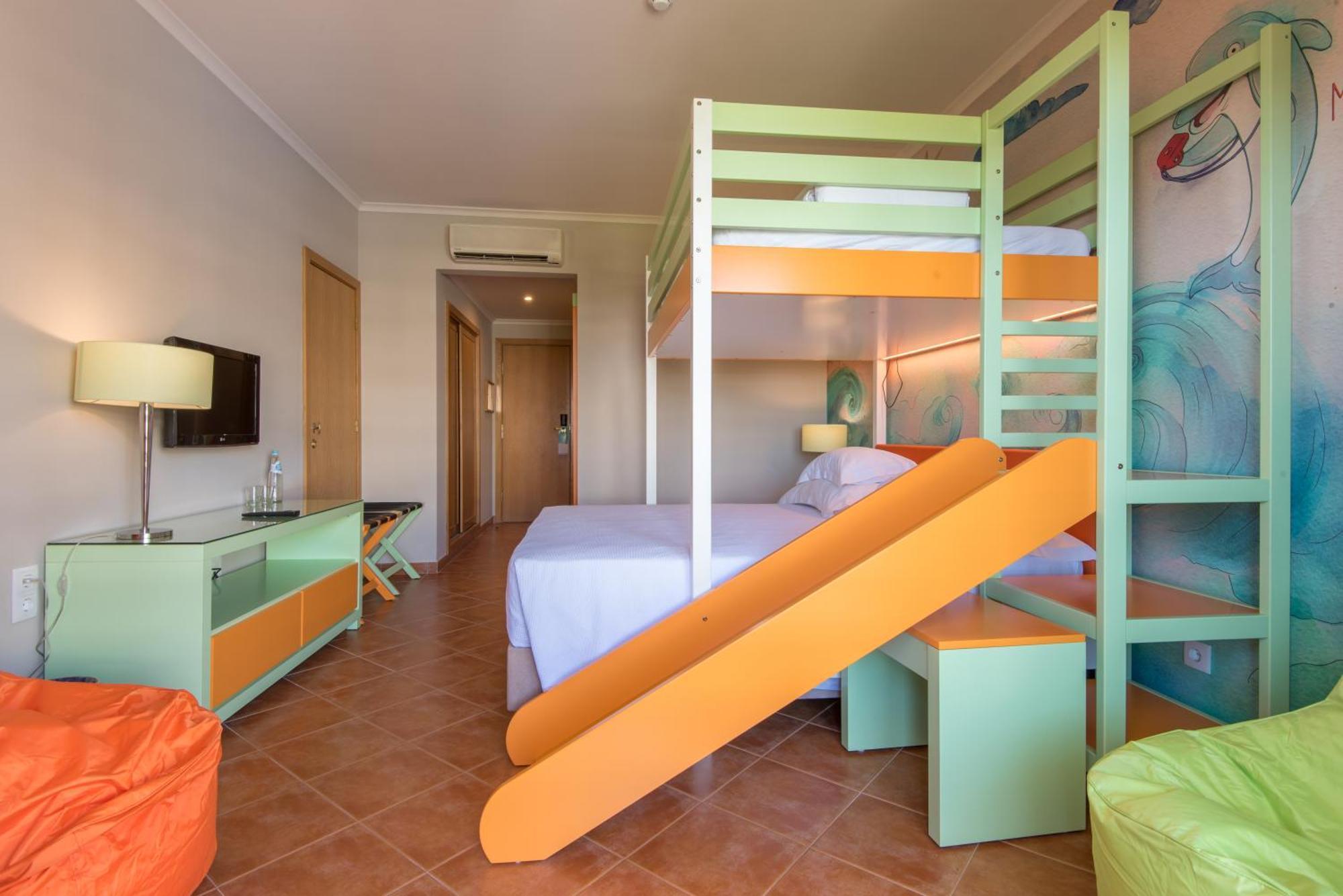 Gale Nautico 4*