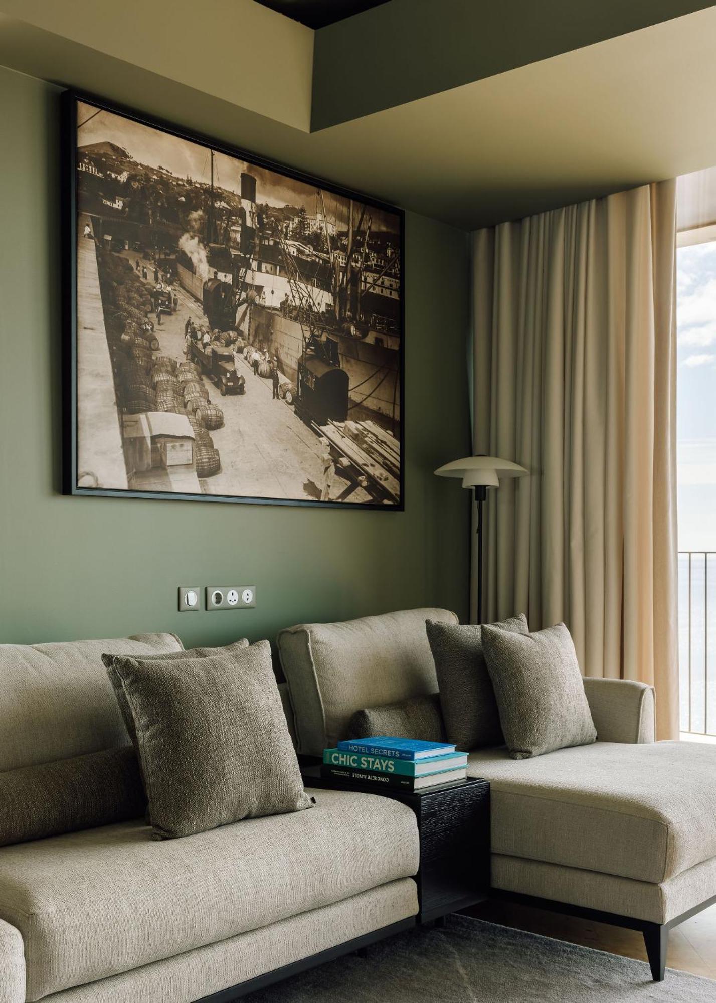 The Reserve - Within Savoy Palace - The Leading Of The World