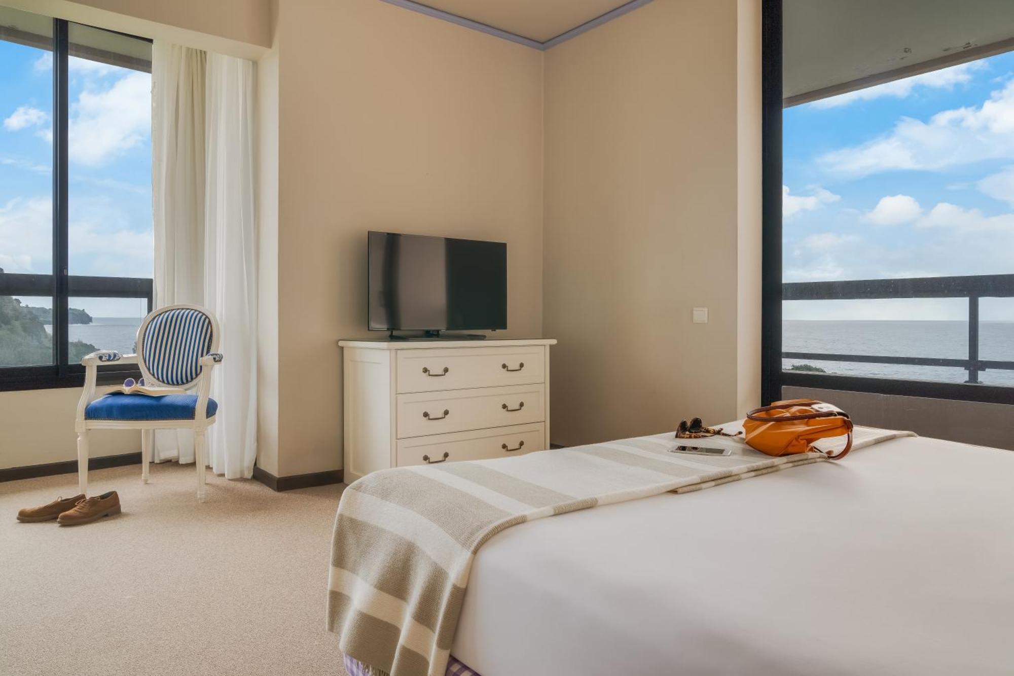 Pestana Bahia Nature & Vila Franca do Campo
