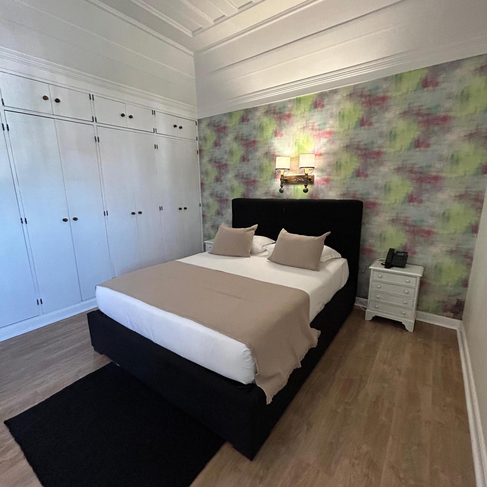Joao Padeiro Hotel