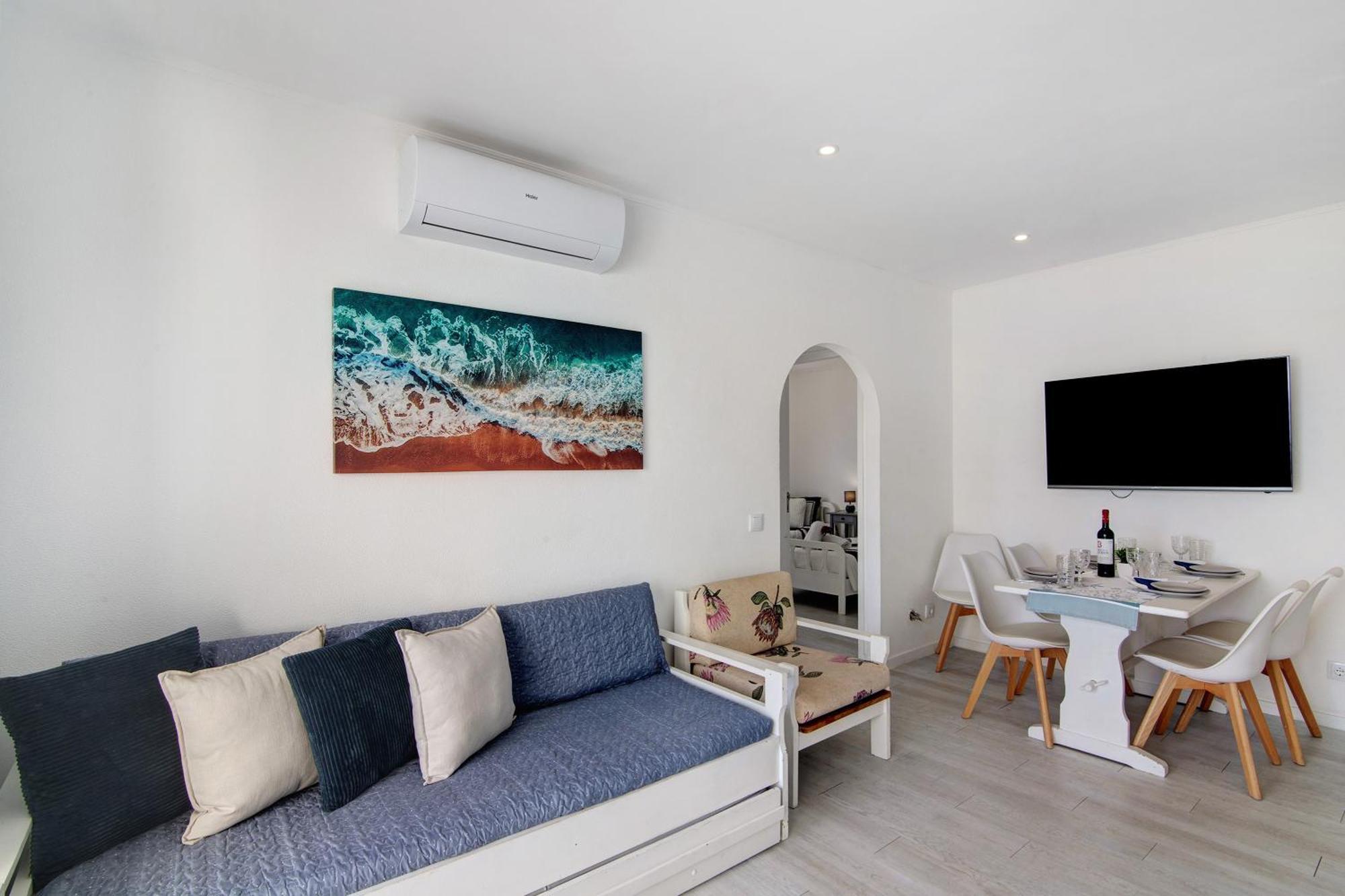 Luxury View - Da Rocha *
