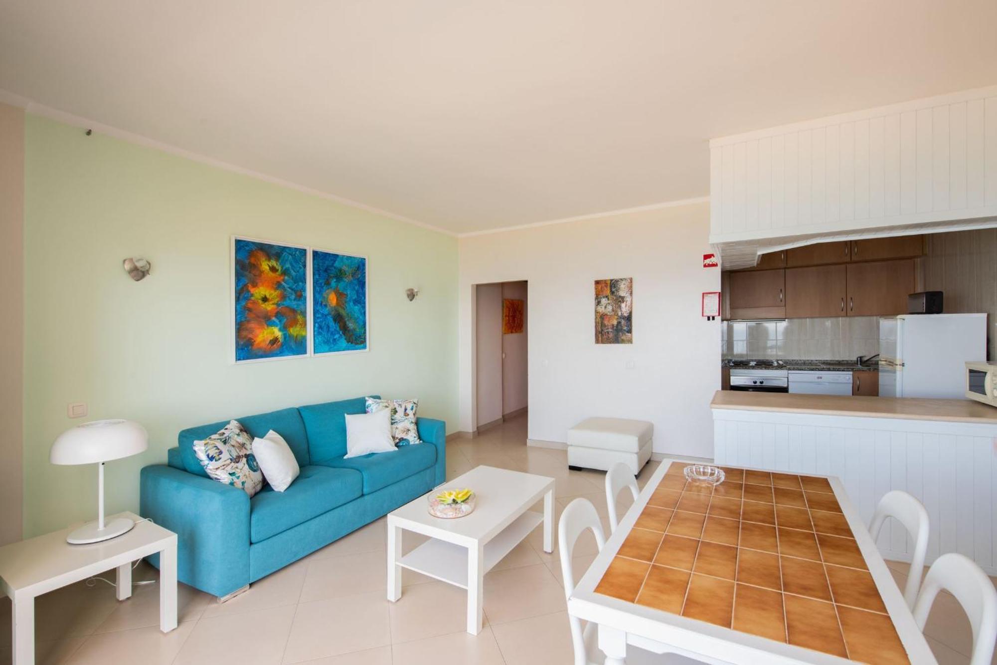 Beachfront 1 Bdr With Pool By Lovelystay * Portimao