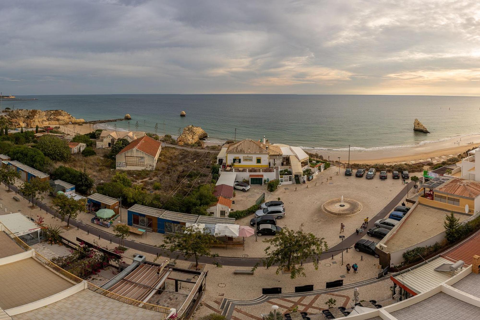 Beachfront 1 Bdr With Pool By Lovelystay Apartment