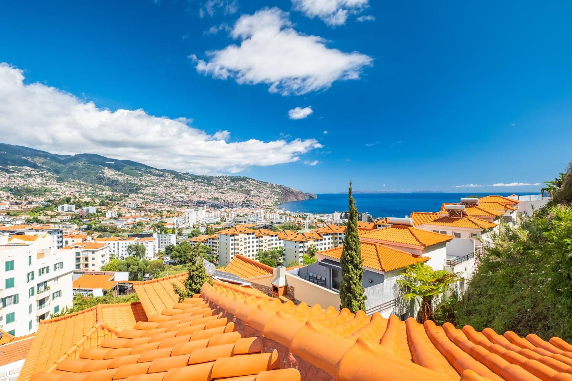 Sun Hills Panoramic Views Holiday home Funchal (Madeira)