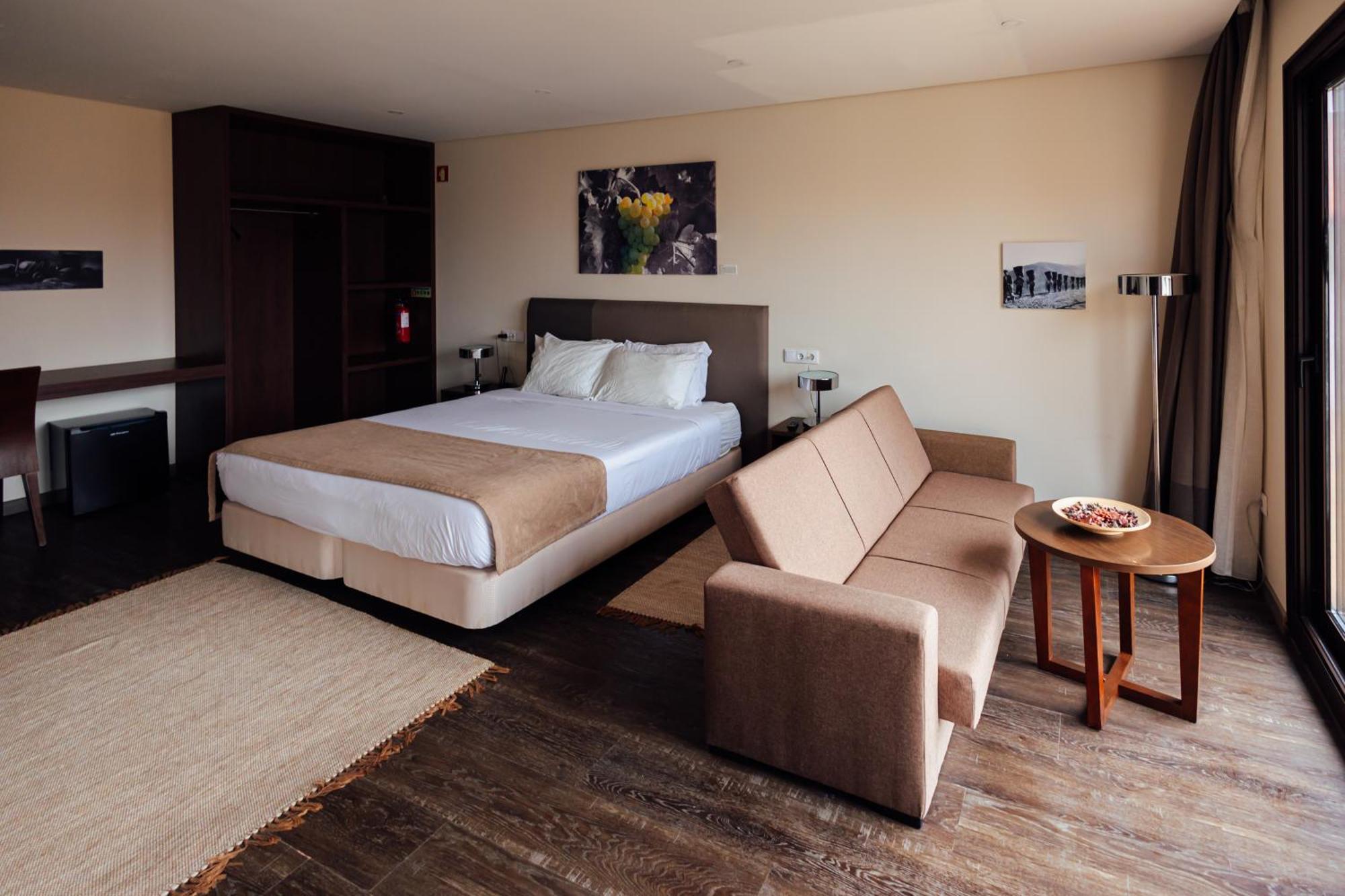 Quinta Da Barroca Douro Valley Farm stay *