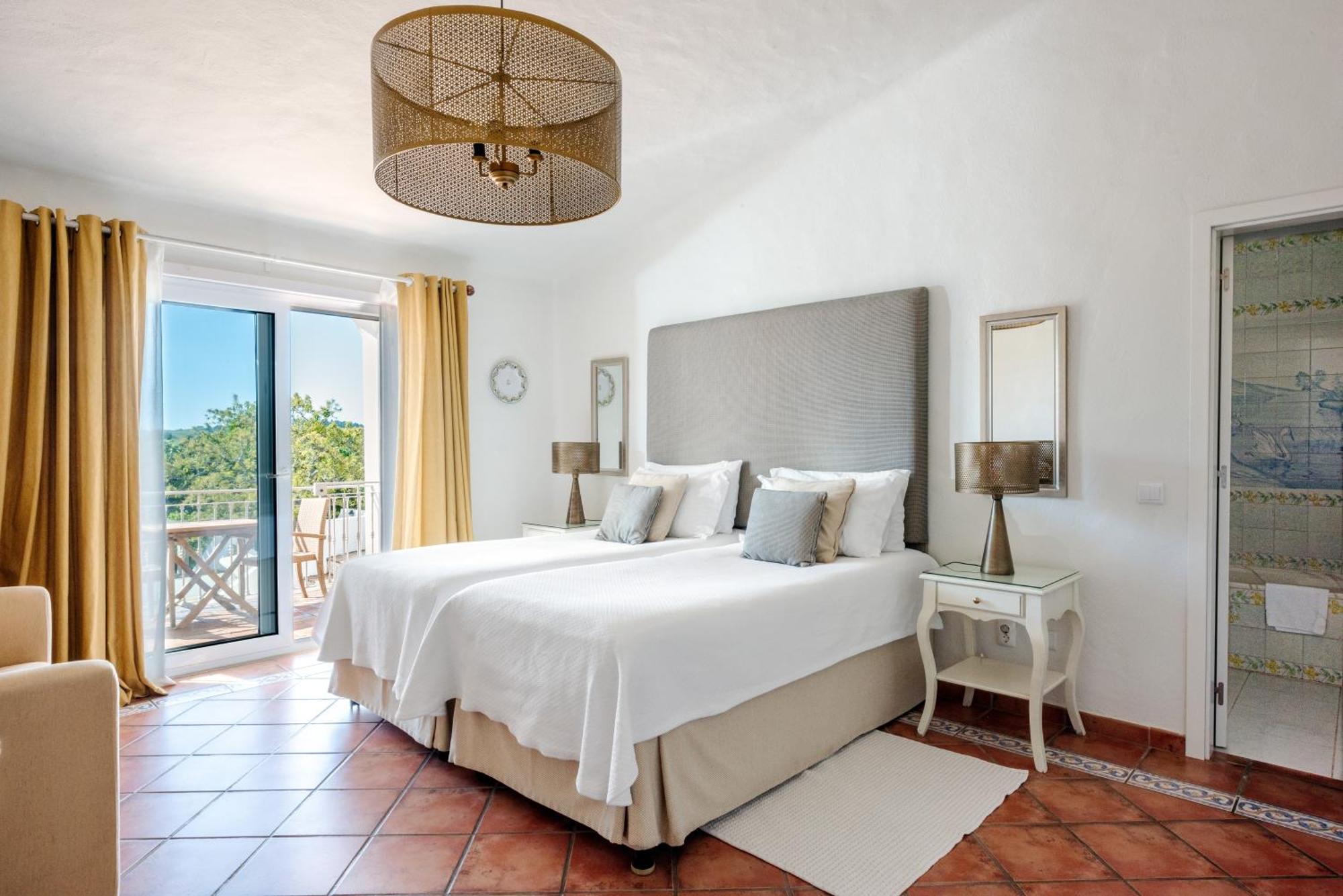 Quinta Bonita & Gardens Hotel 4*