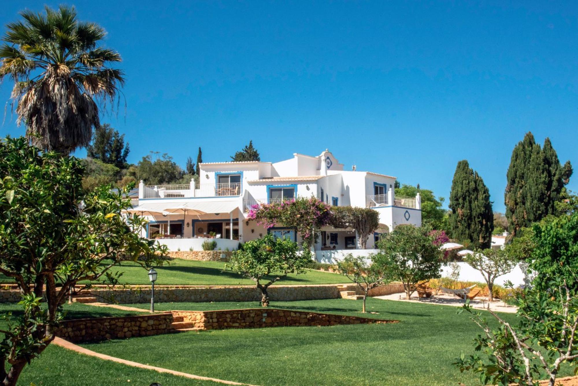 Hotel Quinta Bonita & Gardens 4*