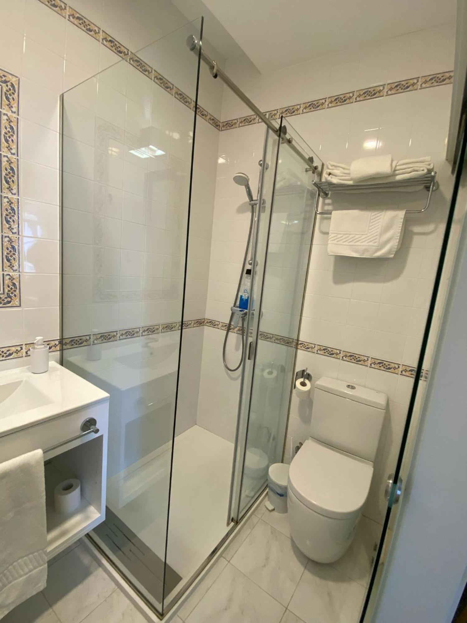 Enjoy Viana - *