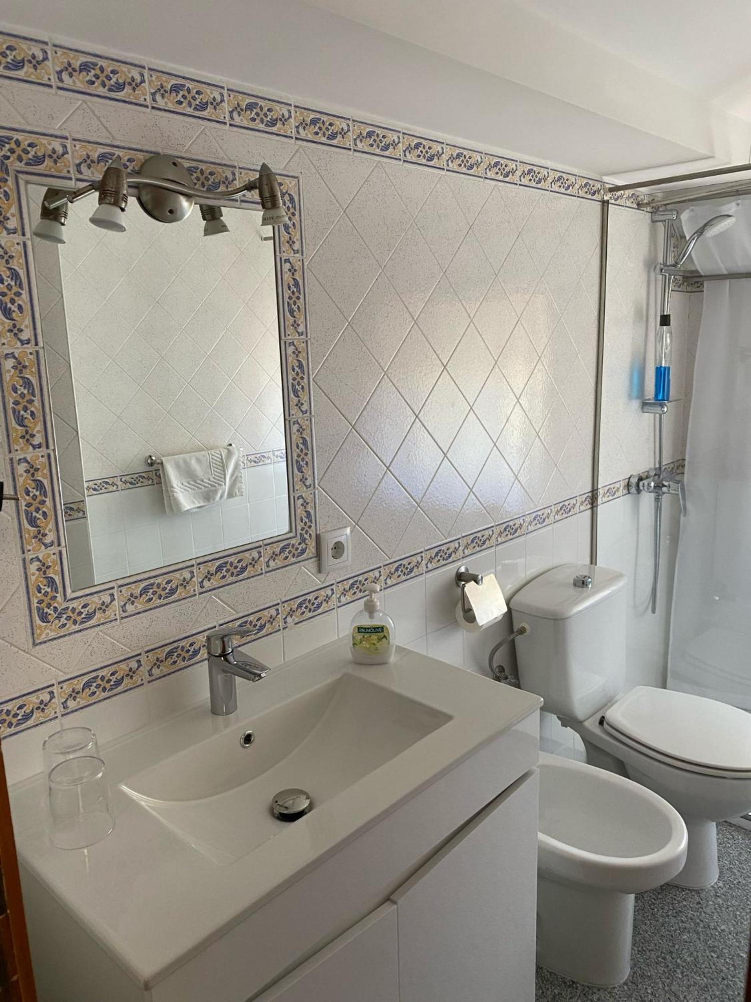 Enjoy Viana - *