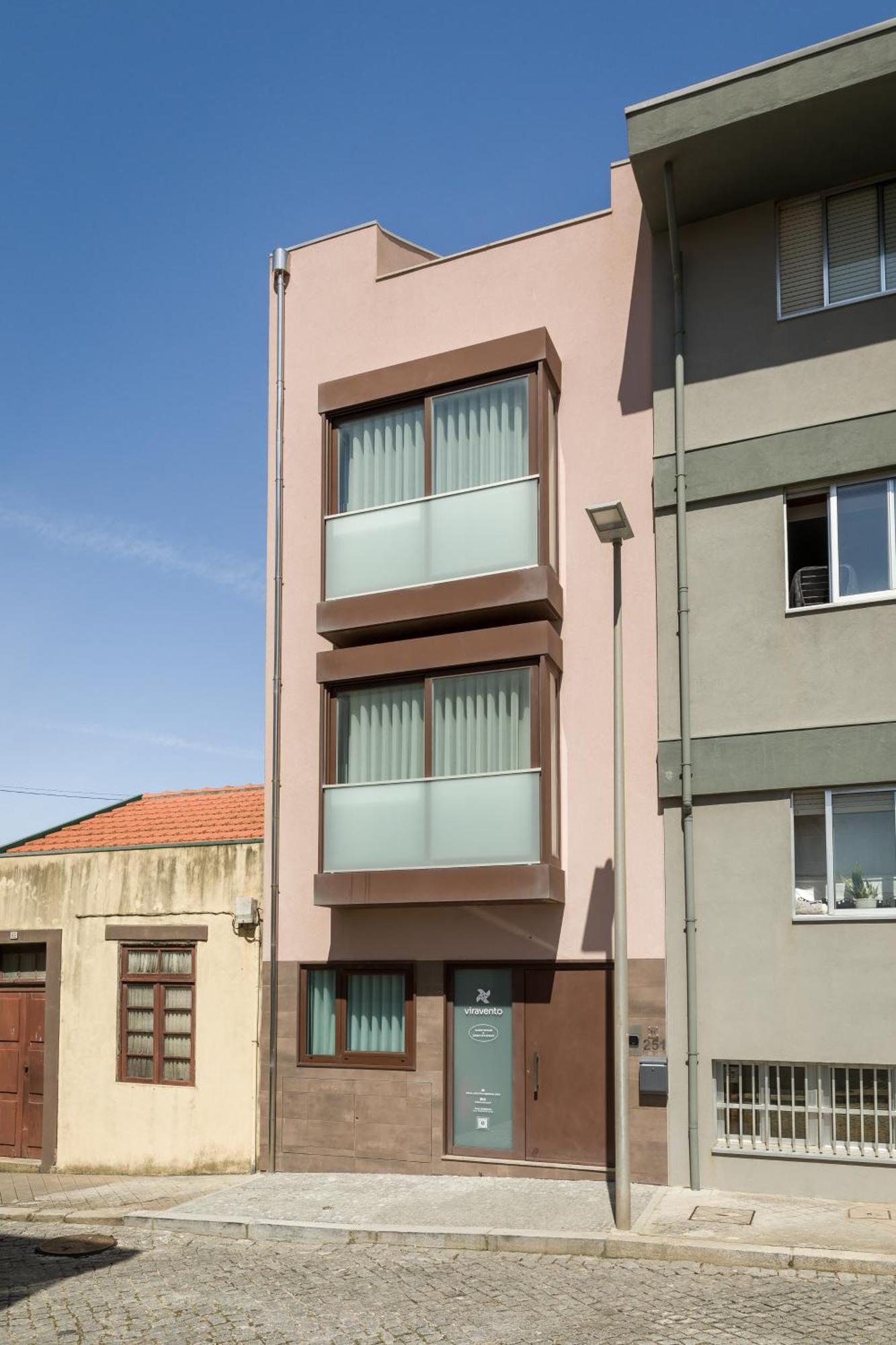 Viravento - & Creative Space Hostal Espinho (Aveiro)